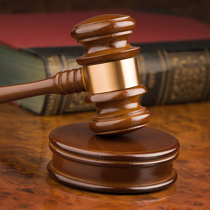 illustrasjon rettssal